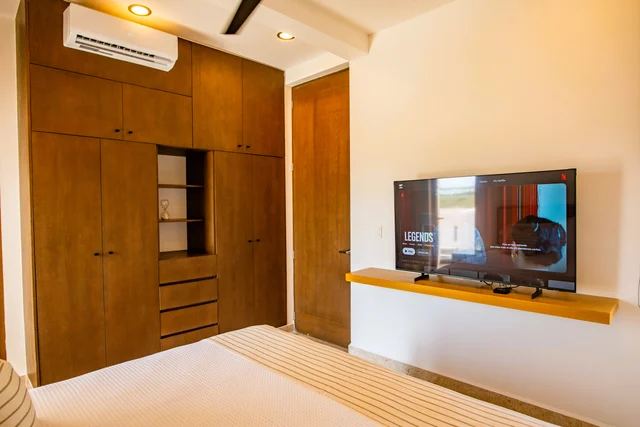 Master Bedroom image 1
