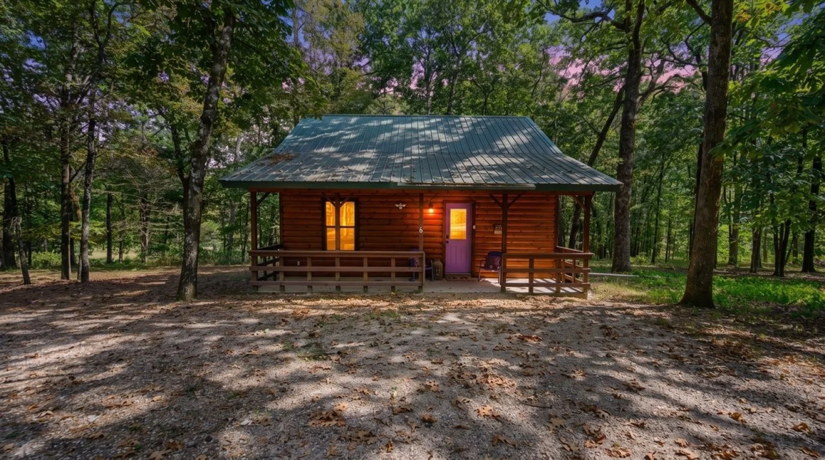 Lost In The Past Cabin, a one-bedroom Hochatown cabin with balcony and indoor hot tub near Broken Bow Lake