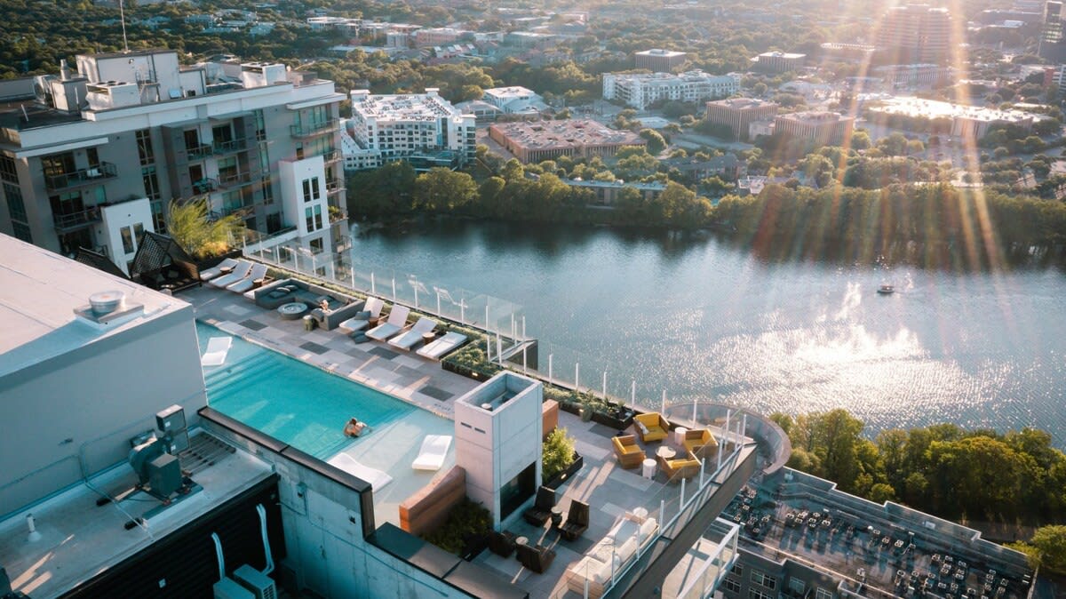 Austin rooftop pool overlooking Lady Bird Lake