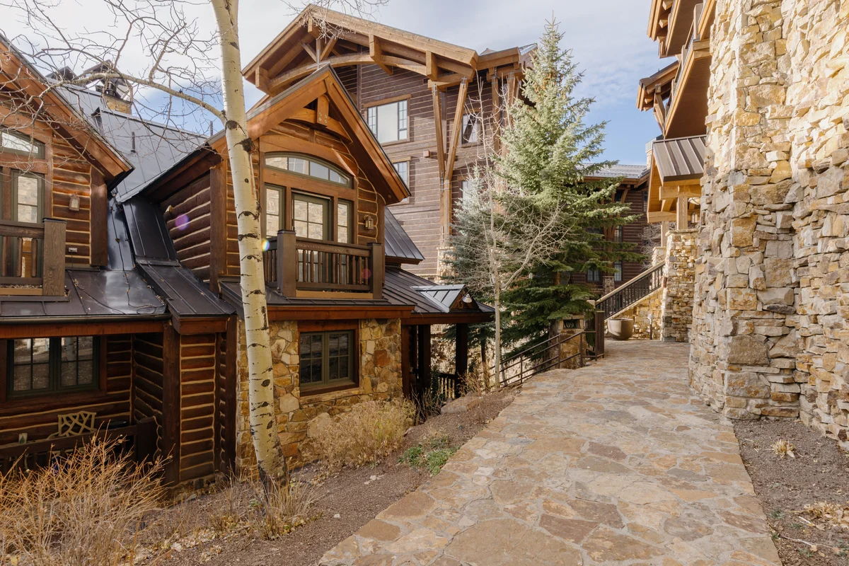 Ivory Stone Chalet at See Forever property photo 5
