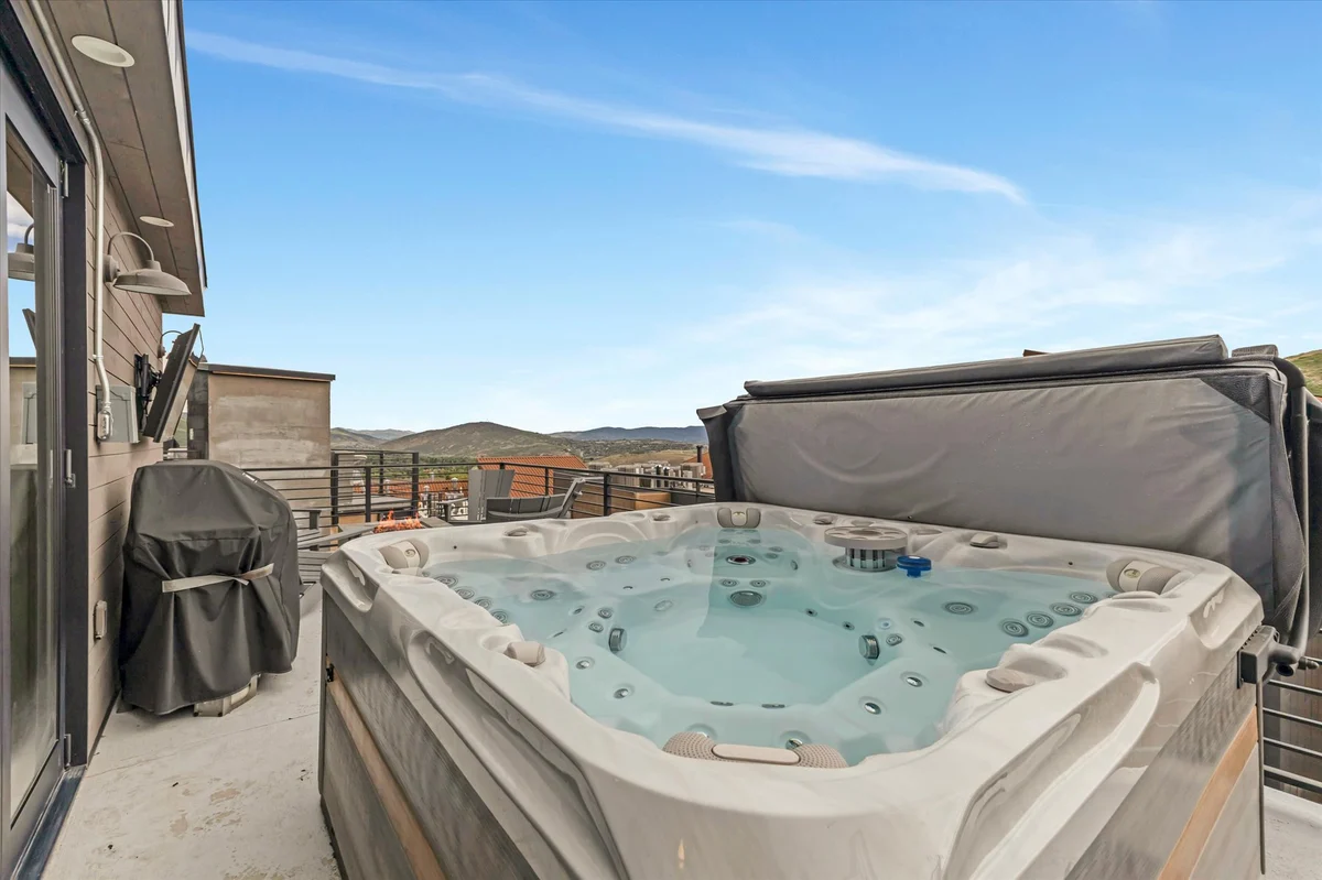 King's Crown Hideaway property photo 3