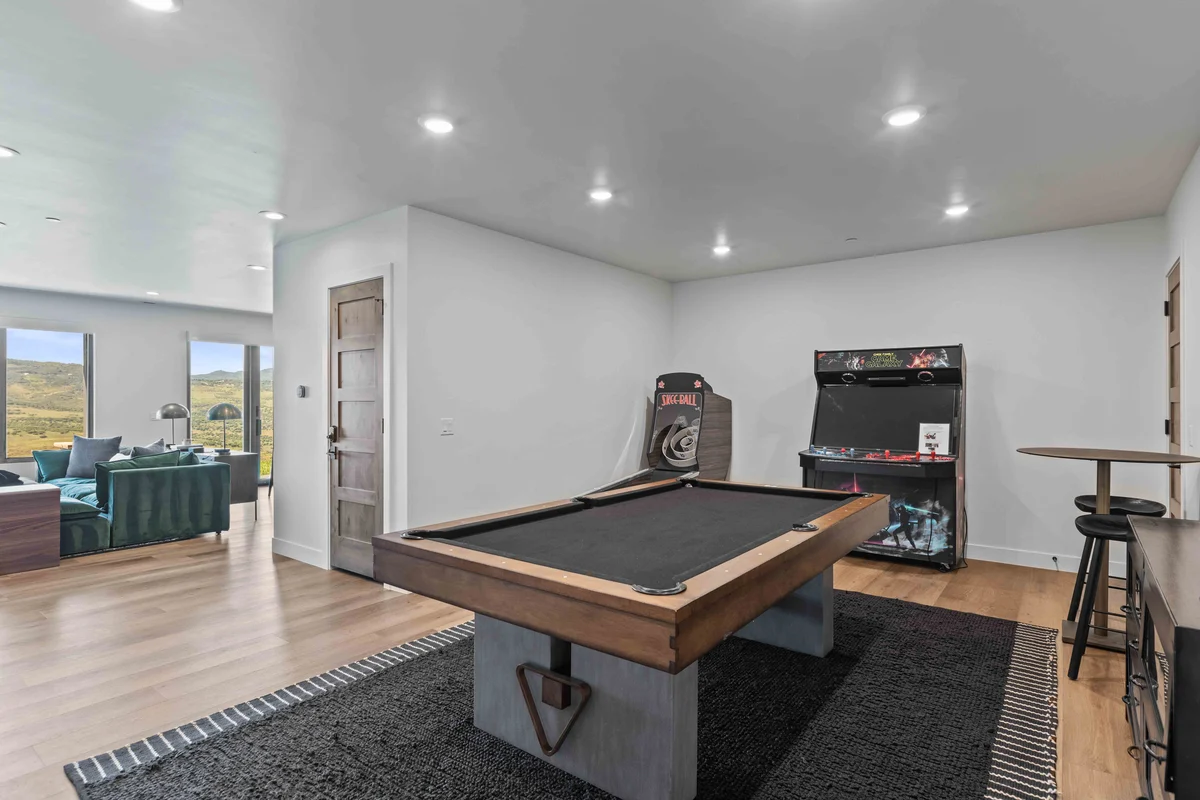 Promontory Estate property photo 5