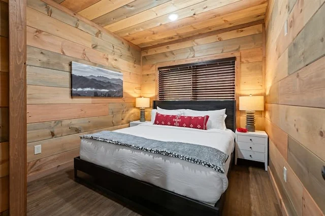 Bedroom image 1