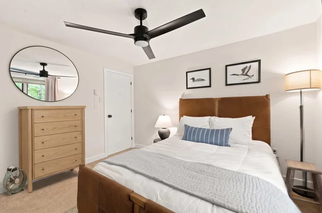 Bedroom image 1