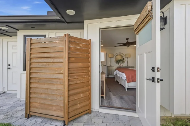 Bedroom image 1