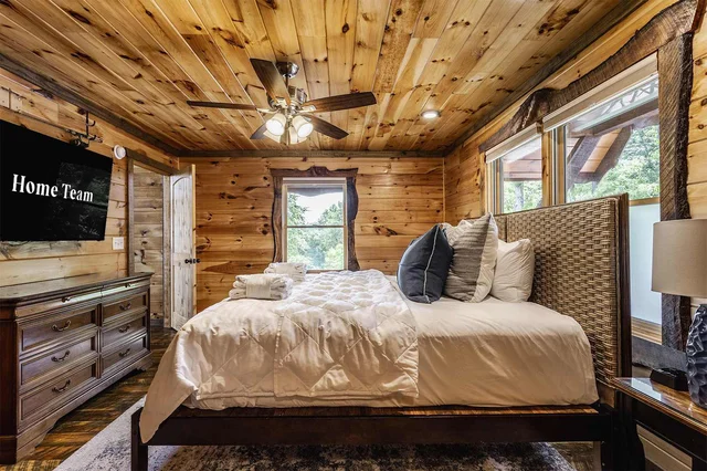 Bedroom image 1