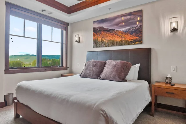 Bedroom 1 image 1