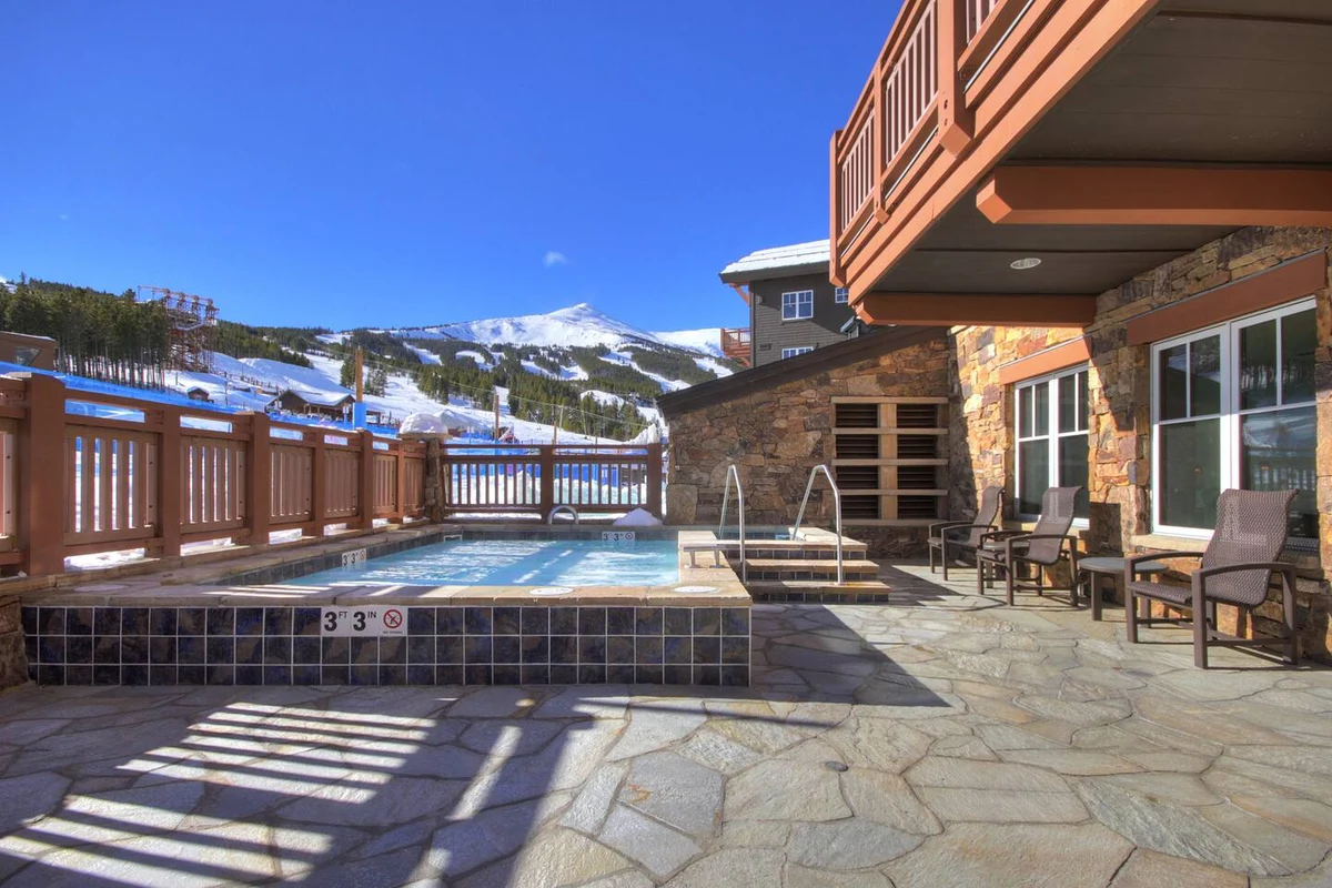 One Ski Hill Place, Gondola Views, Central AC property photo 5