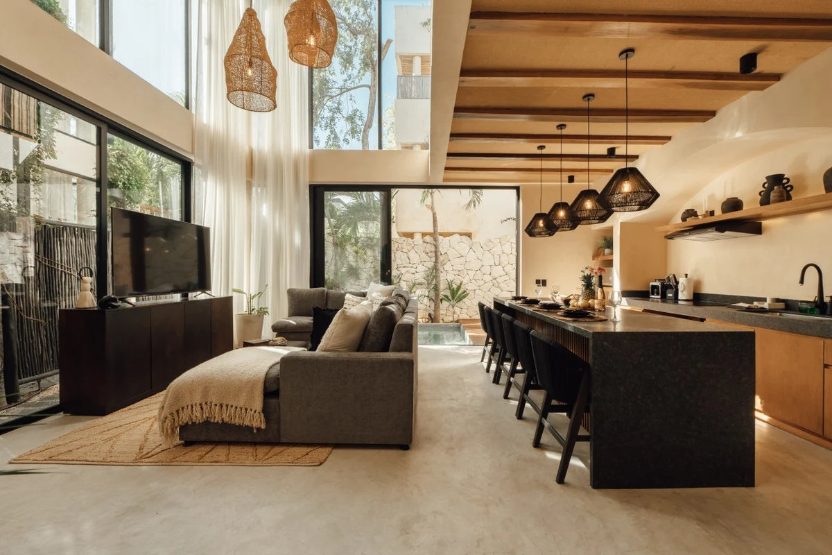 Bold Luxury Villa, 8p, 2 priv. pools, rooftop, Concierge property photo 3