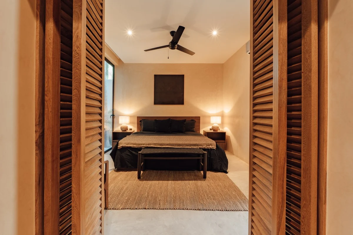 Bold Luxury Villa, 8p, 2 priv. pools, rooftop, Concierge property photo 2
