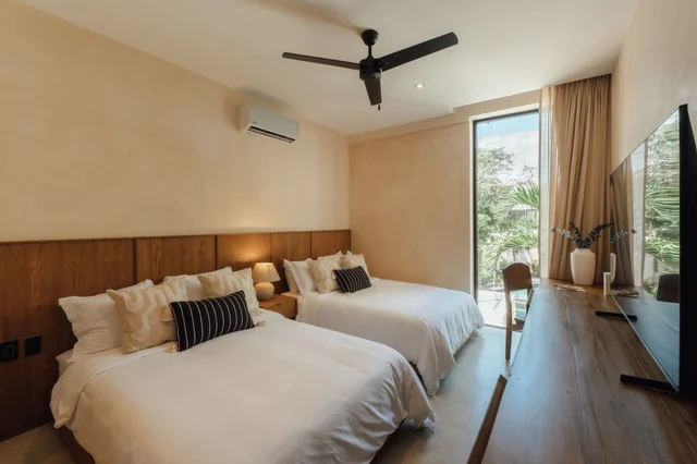 Bedroom 1 image 1