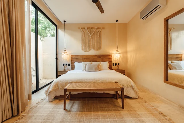 Bedroom 1 image 1