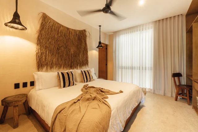 Bedroom 1 image 1