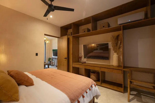 Bedroom 1 image 1