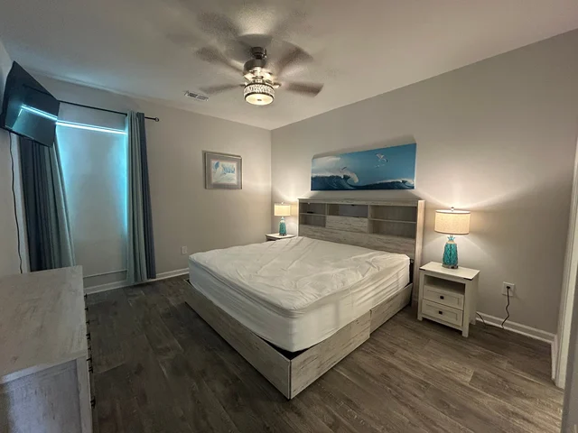 Bedroom 1 image 1