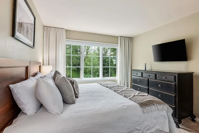 Bedroom 1 image 1
