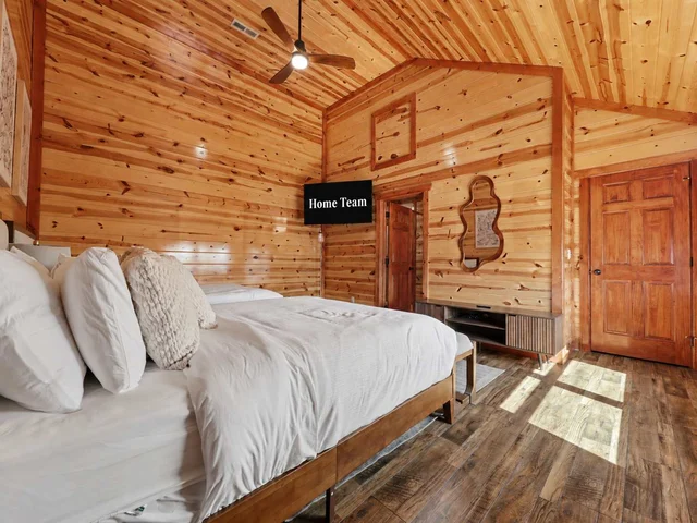 Bedroom image 1