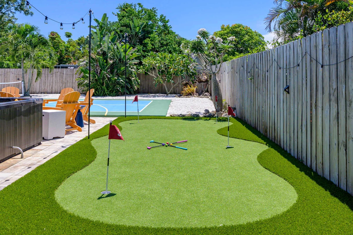 Sports Court, Putt Putt, Gym, Pool, Hot Tub property photo 4