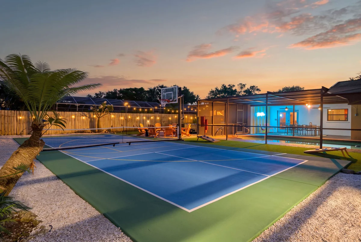 Sports Court, Putt Putt, Gym, Pool, Hot Tub property photo 2