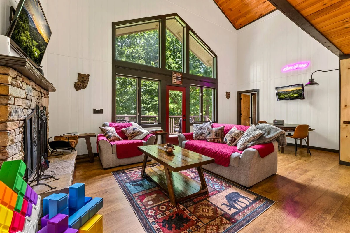 Cozy Mountain Chalet, Fun Family Retreat property photo 2