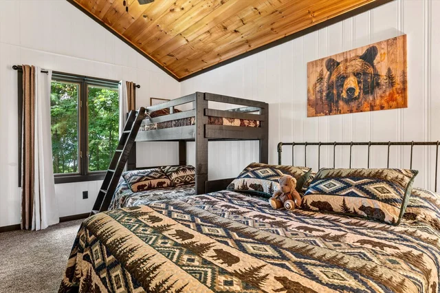 Bedroom 1 image 1