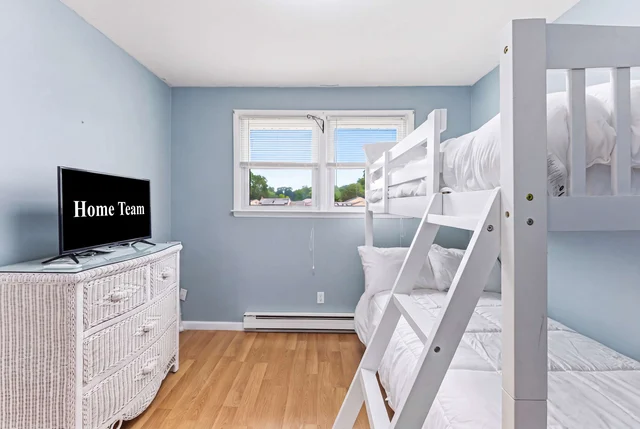 Bedroom image 1