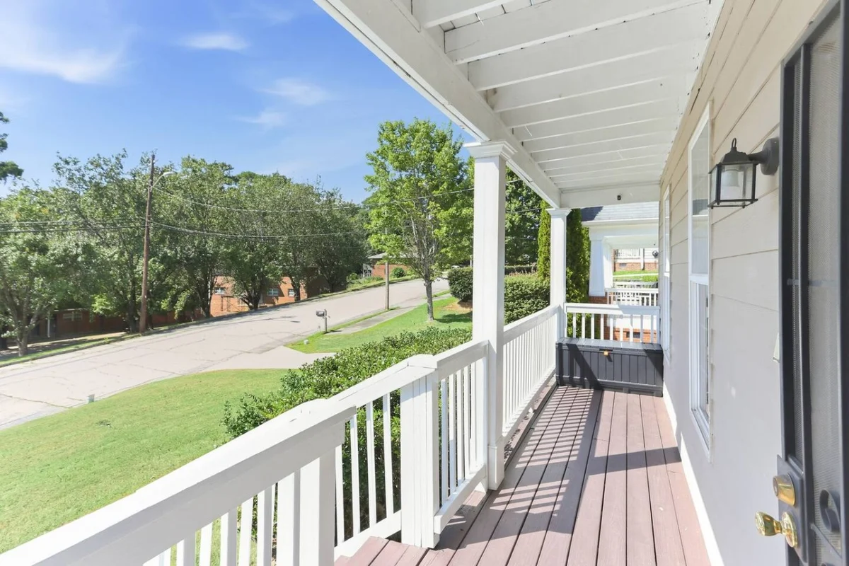 Peacefull 4 BDR, Fast Wi-Fi, Minutes from Shopping property photo 4
