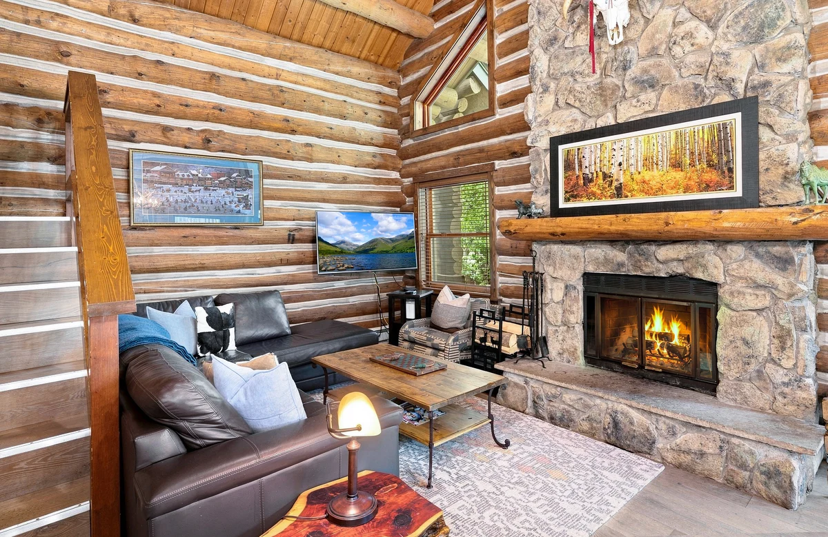 Log Cabin Mountain Retreat in West Vail TCB10 property photo 2