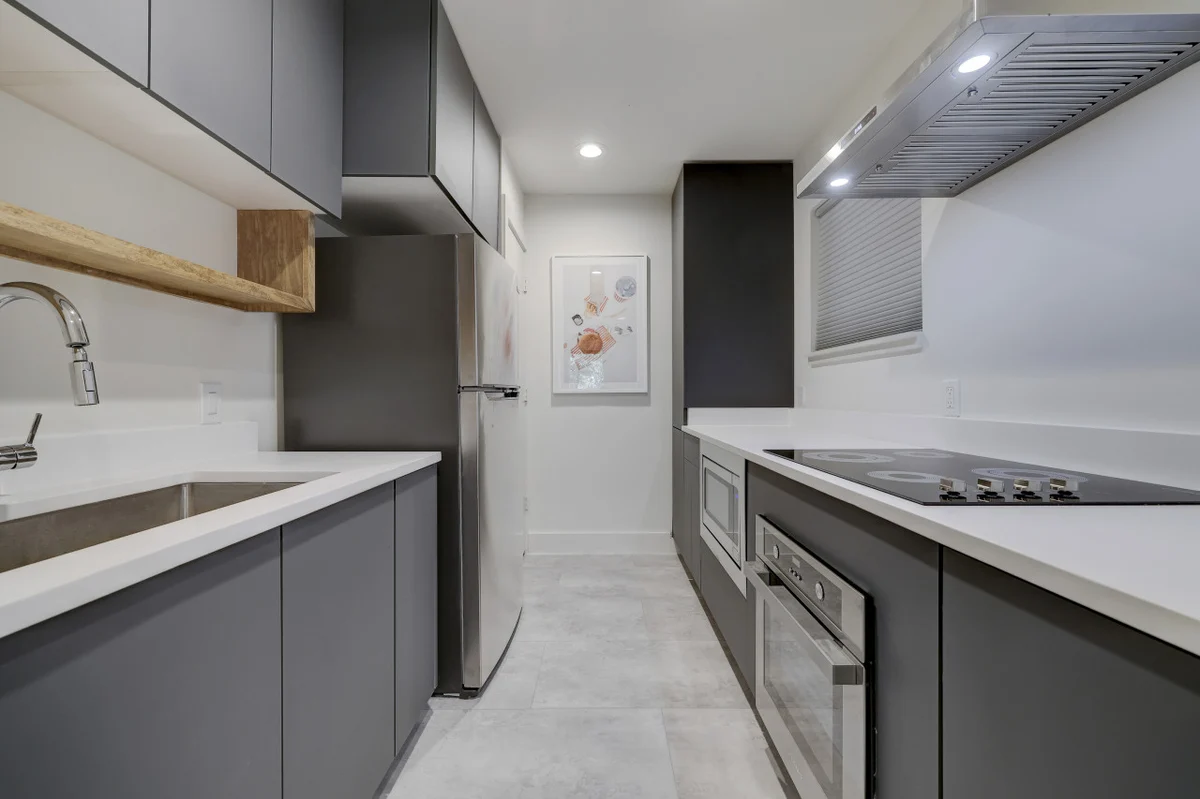 Studio with full kitchen - Walk to Rice U property photo 4