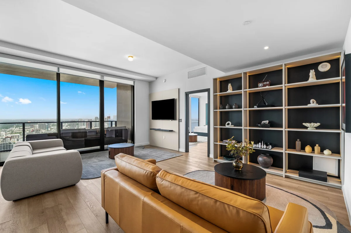 Condo in Miami property photo 4