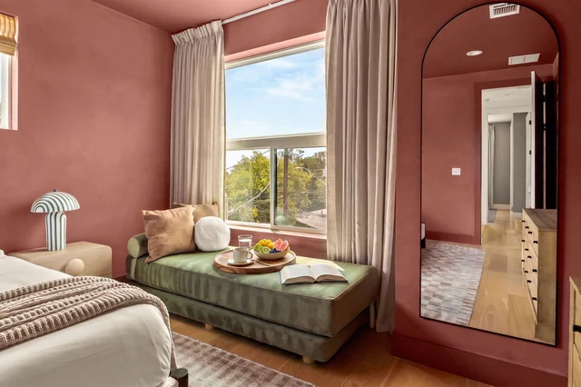 Bedroom image 1