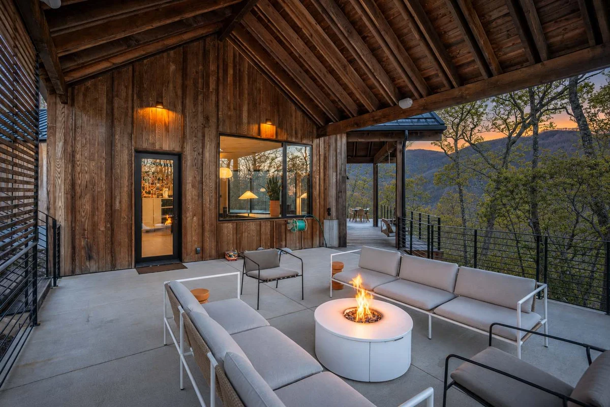 Black Mtn Escape, Hot Tub, Firepit property photo 3
