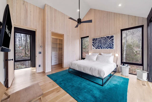 Bedroom image 1