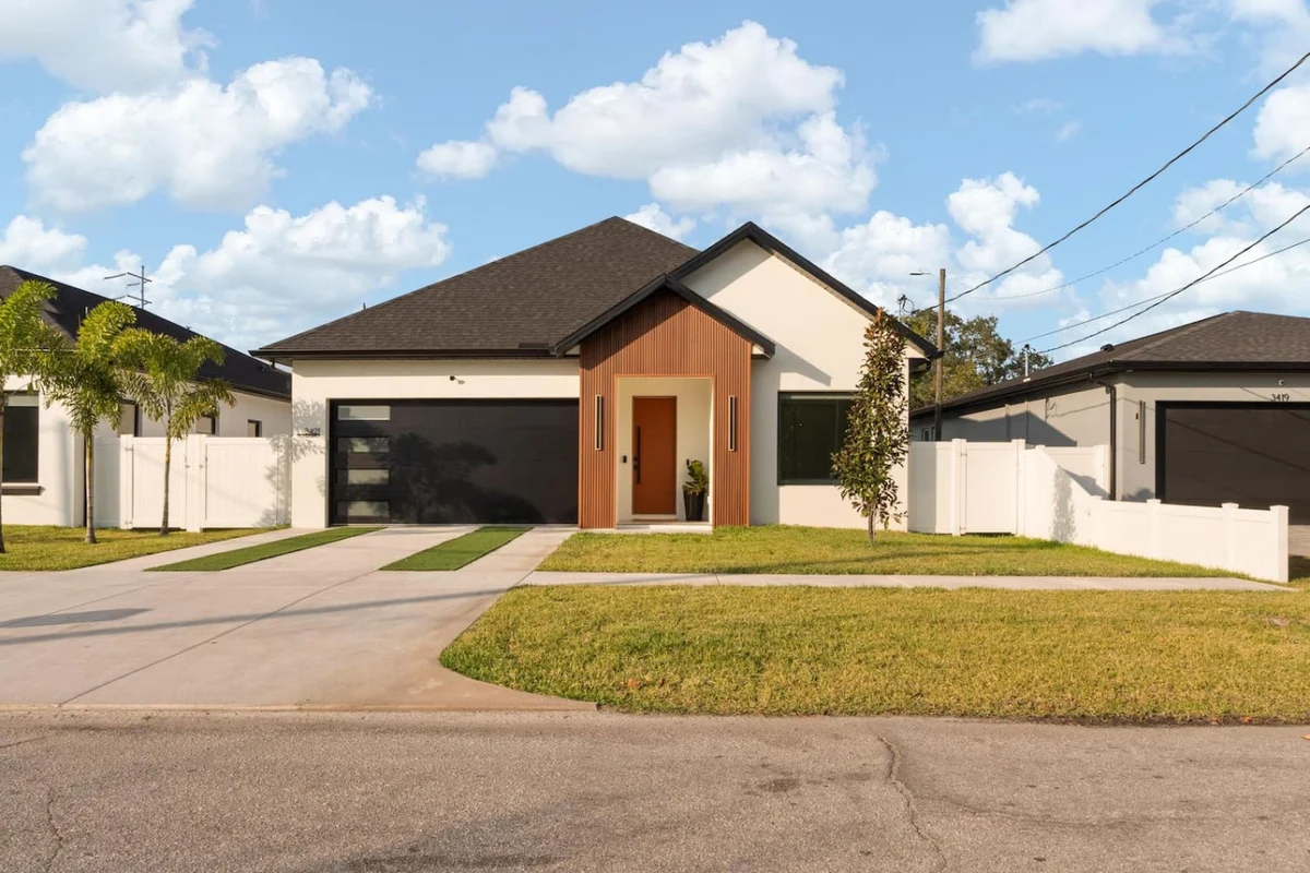 Luxe New Midtown Tampa Home property photo 2