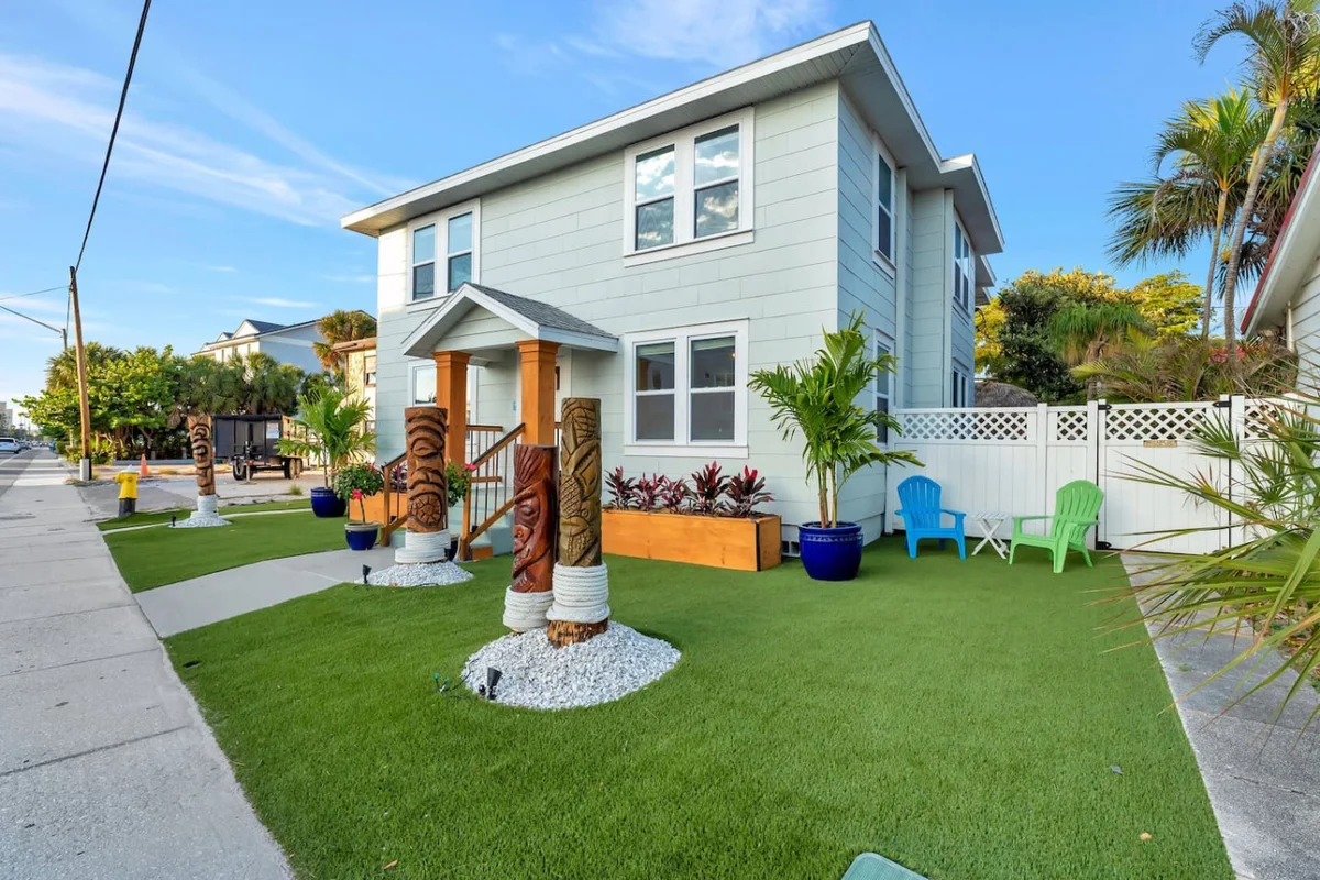 Treasure Island, Tiki Condo, Walk to Beach property photo 2