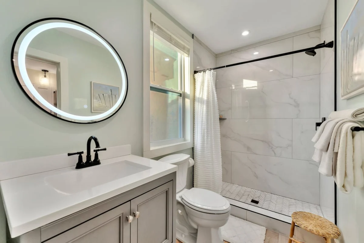 Tiki Treasure Island condo near Beach + Hot Tub property photo 4