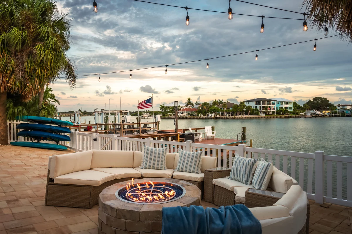 Indian Rocks Beach New Waterfront Heated Pool & Spa Golf Cart E-Bikes Kayaks Game Room Fire Pit Walking Distance to the Beach property photo 3