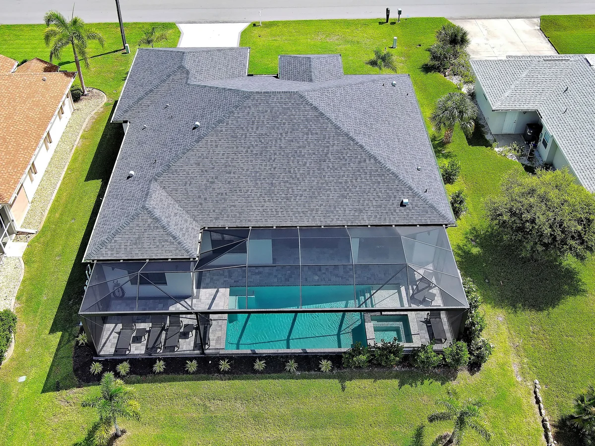 Sunset Paradise property photo 3