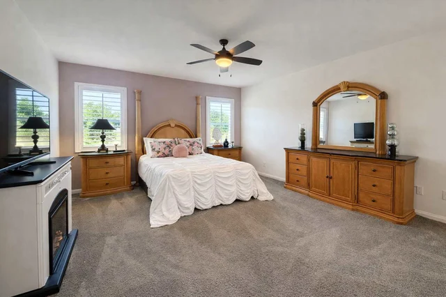 Bedroom image 1