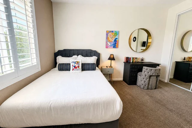 Bedroom image 1