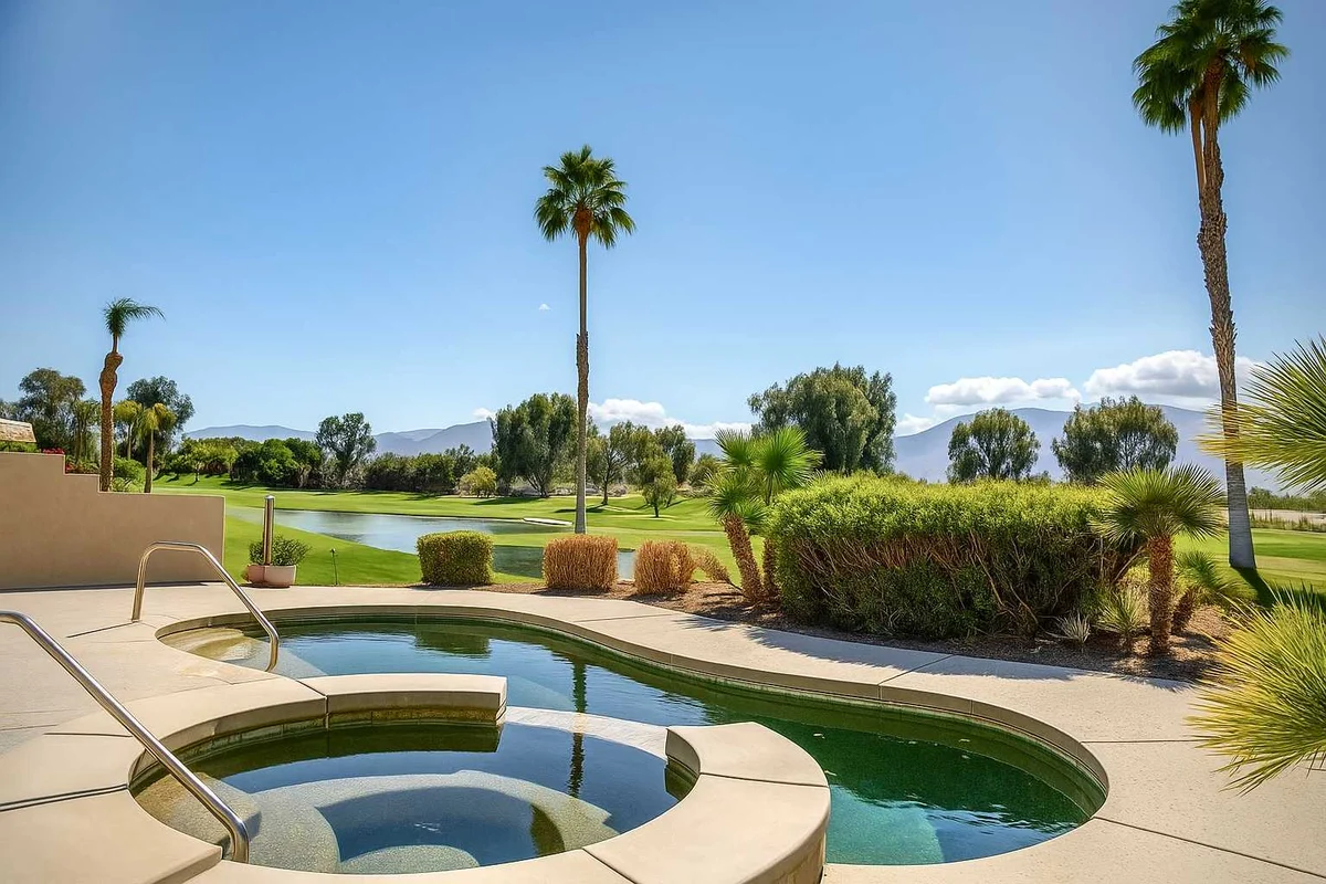 Desert Princess: Dual Masters, Private Pool & Spa property photo 3
