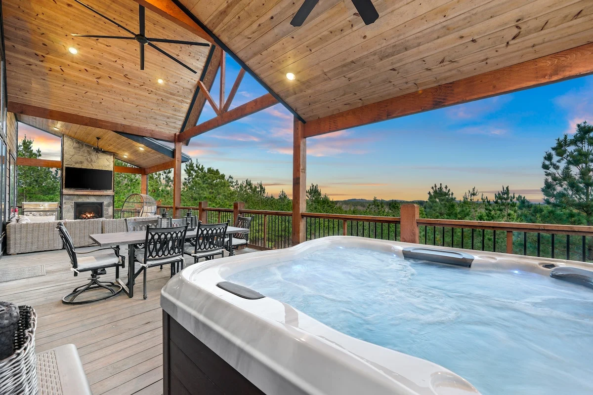 New Cave Table Road Fun Views Hot Tub Firepit property photo 3