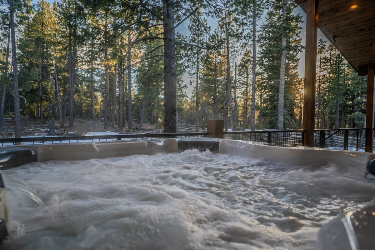Onyx Pines Retreat, Luxury Alpine Cabin w/ Hot Tub Near Zion & Bryce property photo 3