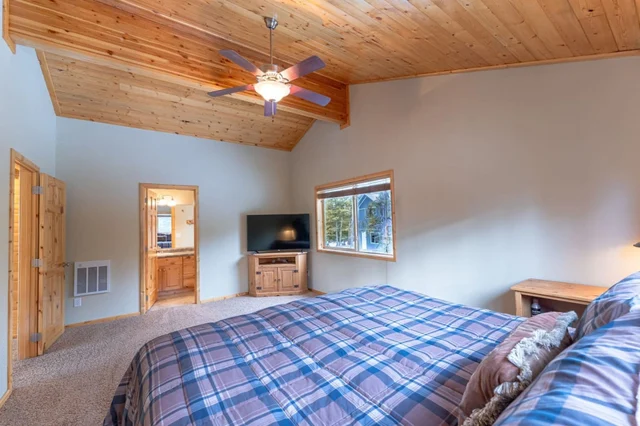 Bedroom 1 image 1