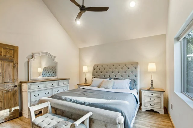 Bedroom 1 image 1