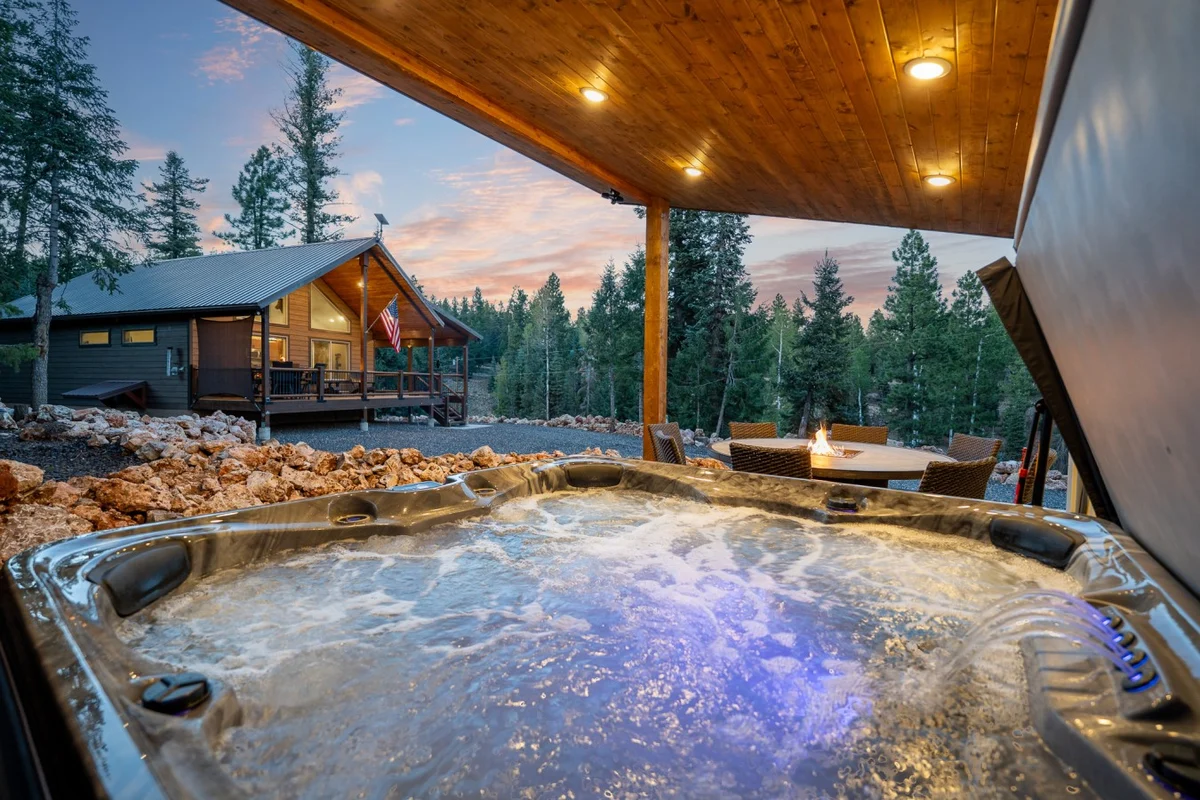 The Deer Tracks Lodge — Dog-Friendly Cabin with Hot Tub, Arcade Game Room & Generator property photo 1