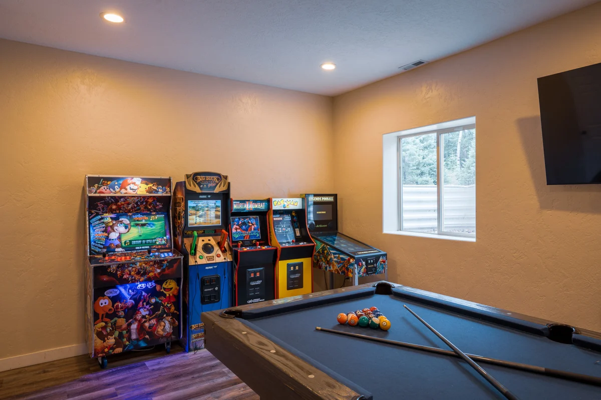 The Lazy Bear Lodge — Dog-Friendly Cabin with Hot Tub, Game Room & Central AC property photo 5