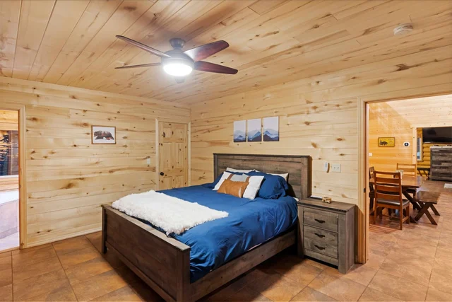 Bedroom 3 image 1