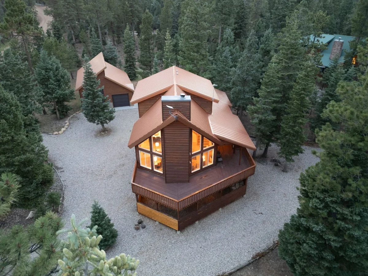 The Pinehill Lodge, 2 King Beds + Hot Tub property photo 4