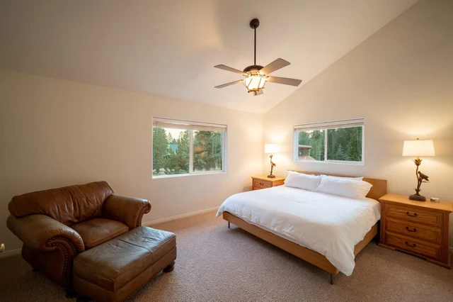Bedroom 1 image 1